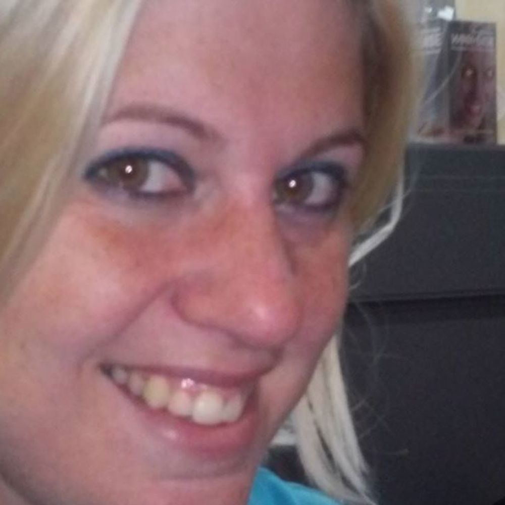 Meet your Posher, Laura